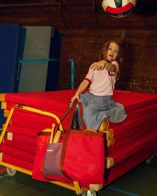 AMPLO | red mesh