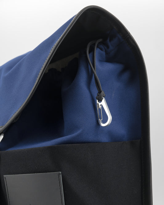 IKASI | navy / black